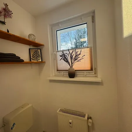 Gemuetliche Handwerker-wohnung Mit Balkon Und Wlan, Ideal Fuer 3 Personen Lejlighed Spremberg