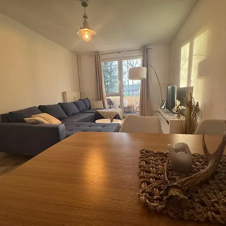 Gemuetliche Handwerker-wohnung Mit Balkon Und Wlan, Ideal Fuer 3 Personen *