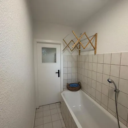 Gemuetliche Handwerker-wohnung Mit Balkon Und Wlan, Ideal Fuer 3 Personen Appartement Spremberg