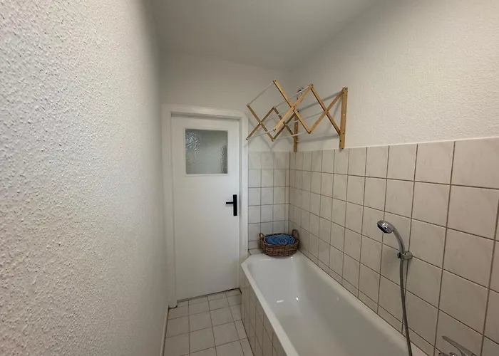 Gemütliche Handwerker-wohnung Mit Balkon Und Wlan, Ideal Für 3 Personen Apartamento Spremberg